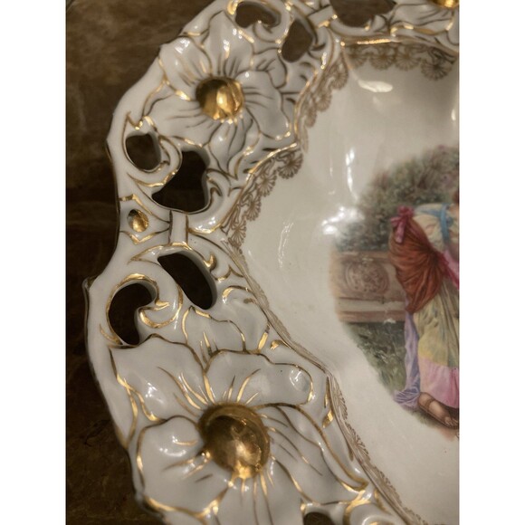 Continental European Parcel White Porcelain Cabinet Bowl Gilt Decoration Gold - Picture 2 of 7